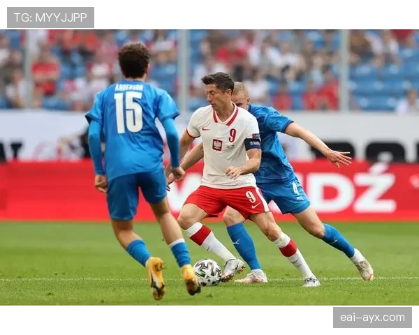 波兰友谊赛告负,球队亟需突破困境重振士气 波兰友谊赛告负,球队亟需突破困境重振士气