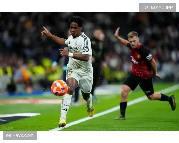 皇马中场断球后防守体系崩溃,表面控场实则失控问题显现 皇马中场断球后防守体系崩溃,表面控场实则失控问题显现